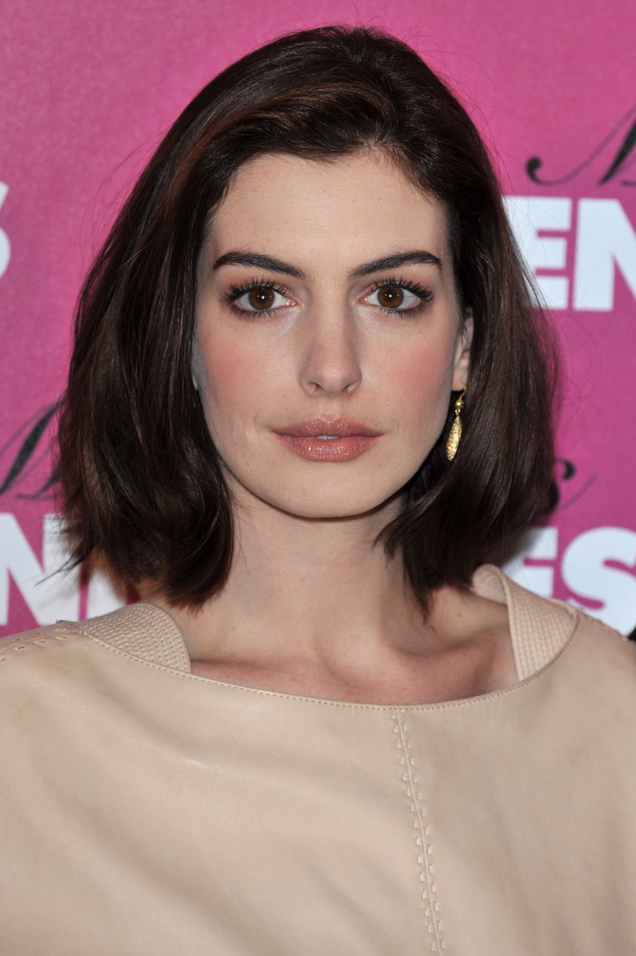 Anne Hathaway leaked wallpapers