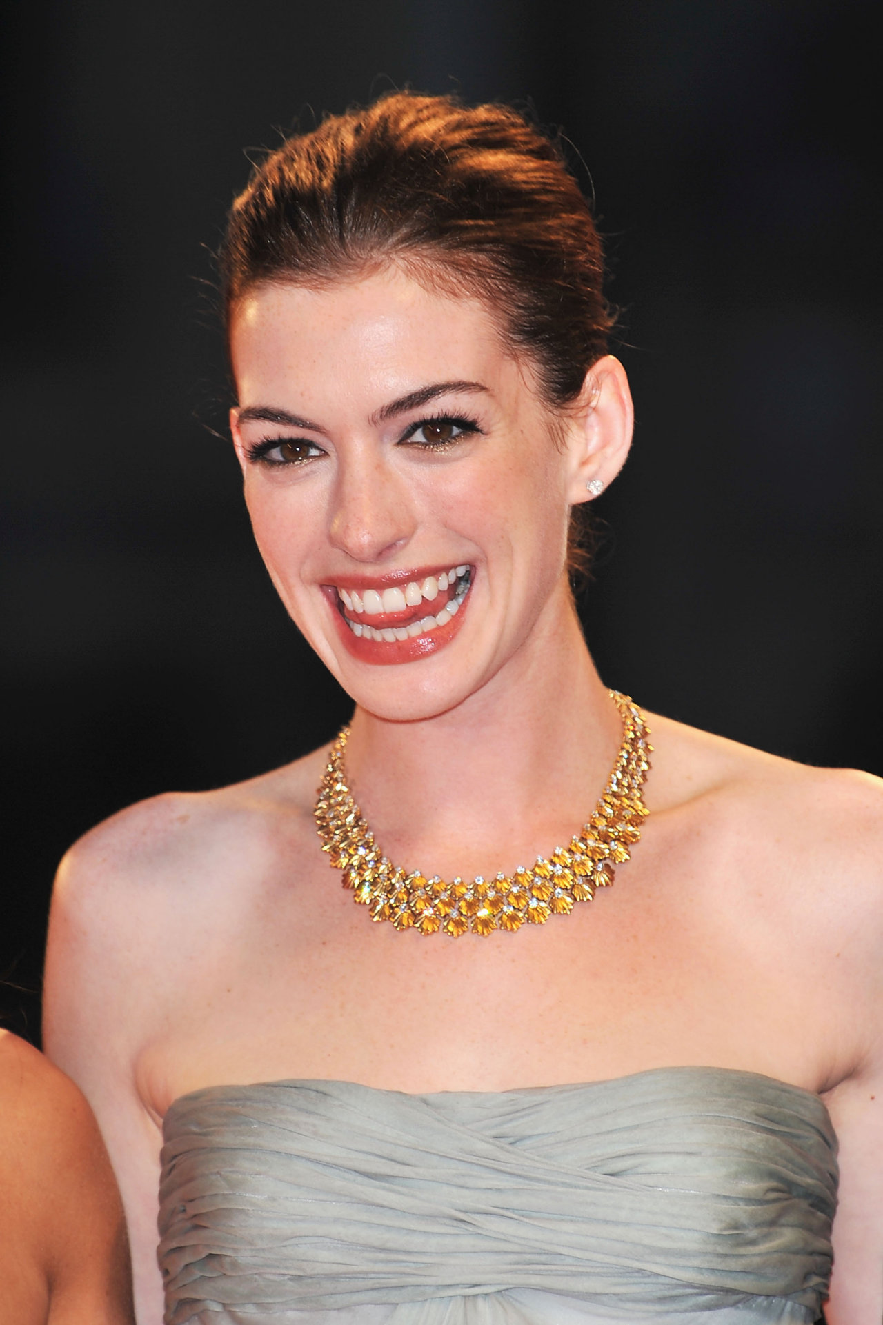 Anne Hathaway leaked wallpapers