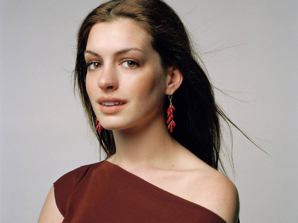 Anne Hathaway leaked wallpapers