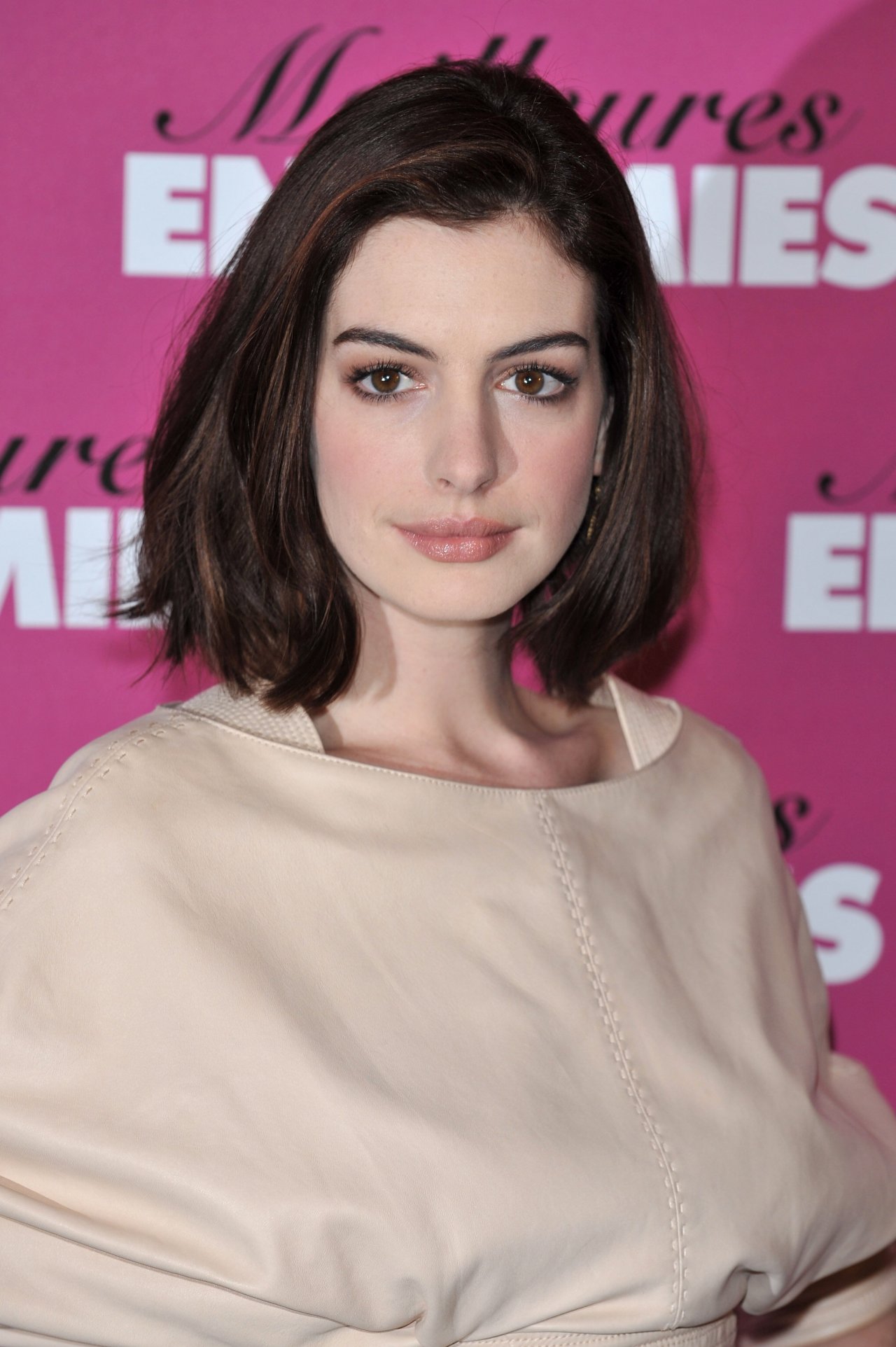 Anne Hathaway leaked wallpapers