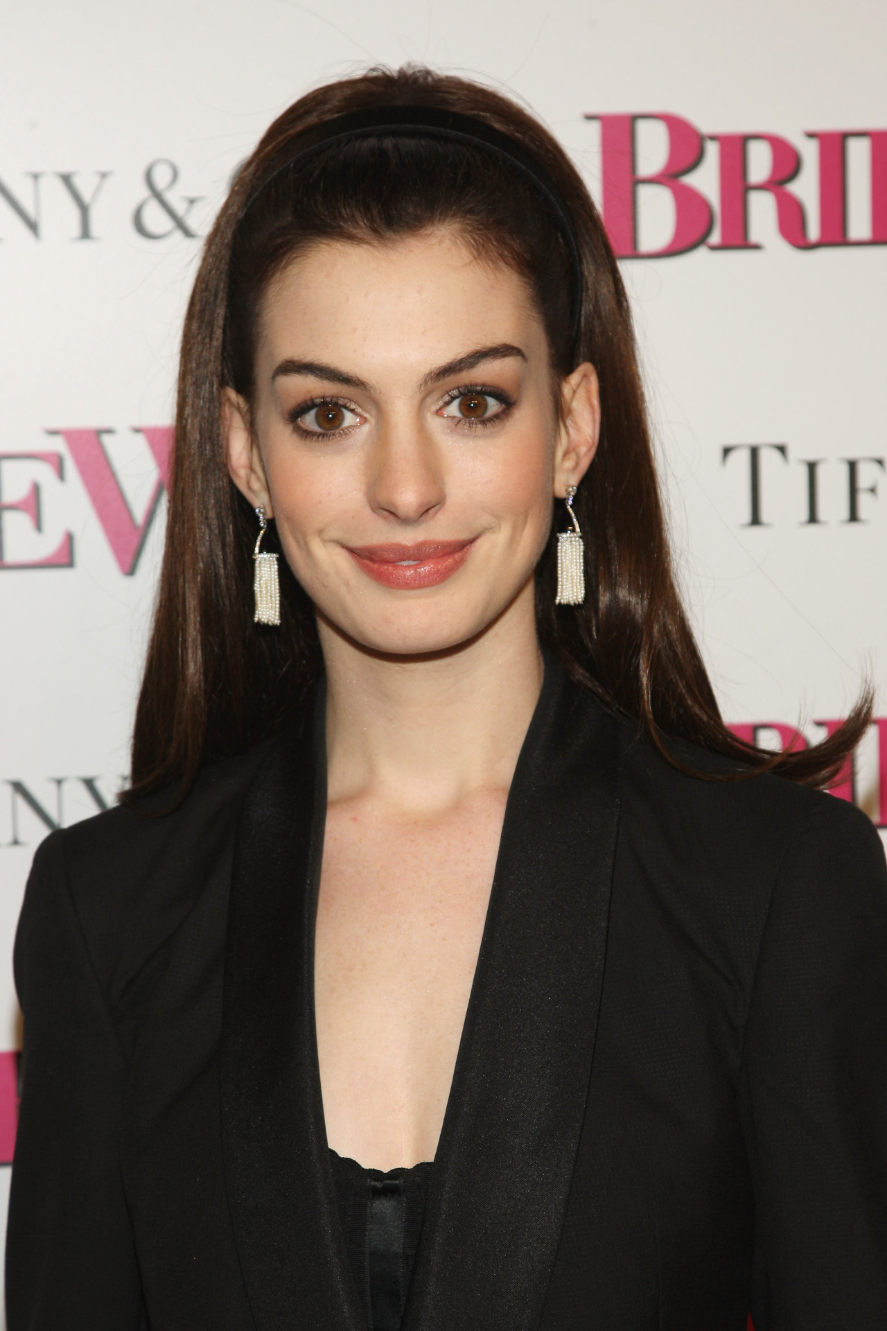 Anne Hathaway leaked wallpapers