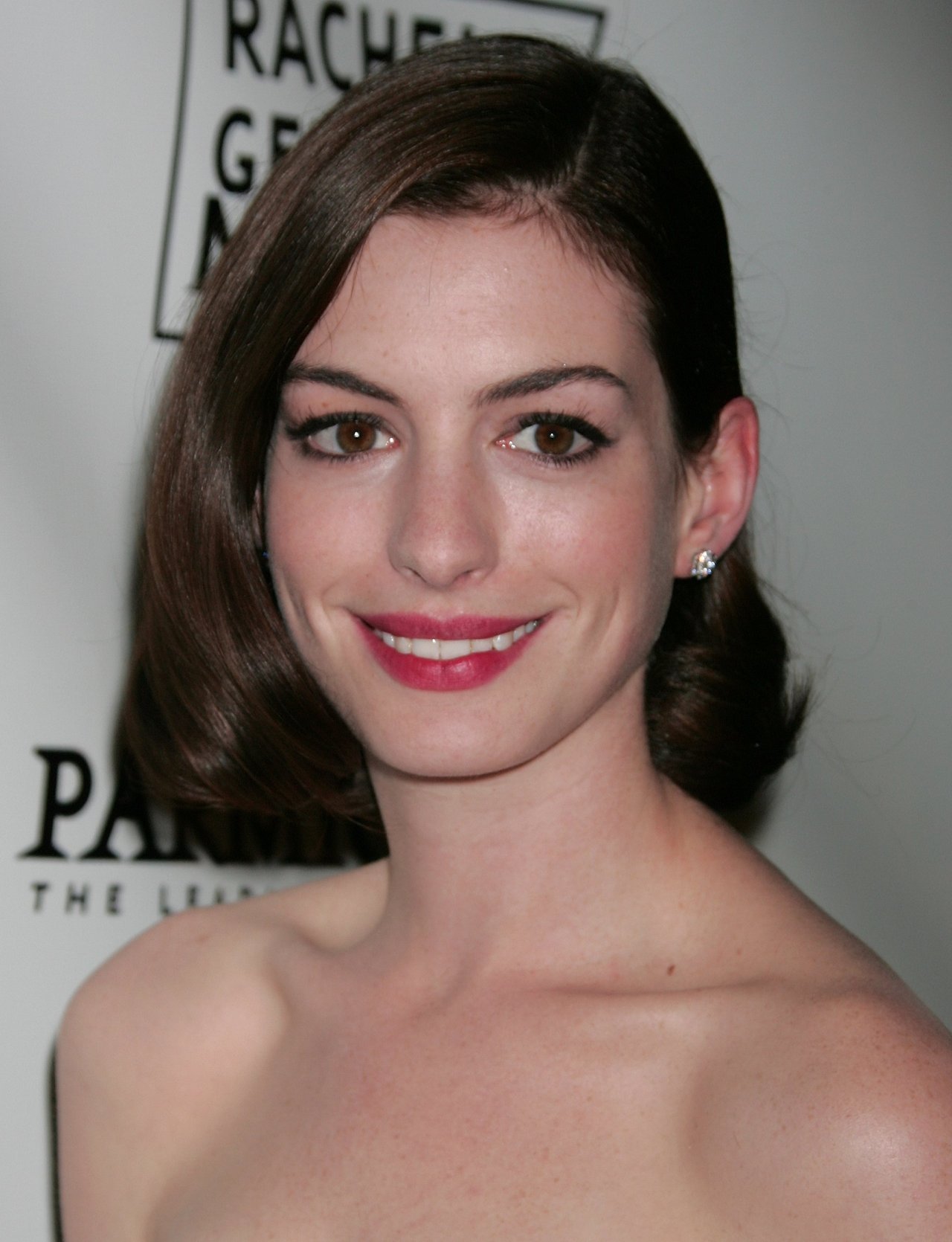 Anne Hathaway leaked wallpapers