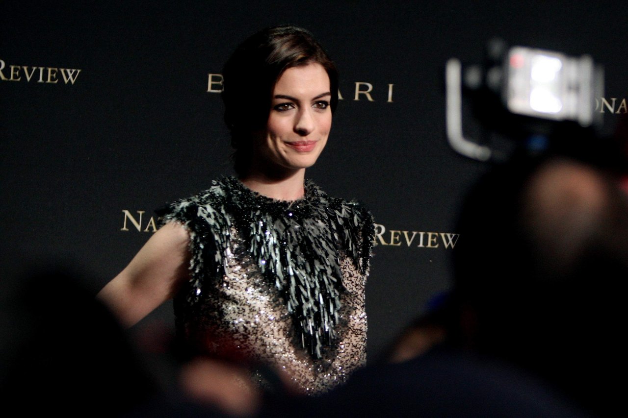 Anne Hathaway leaked wallpapers