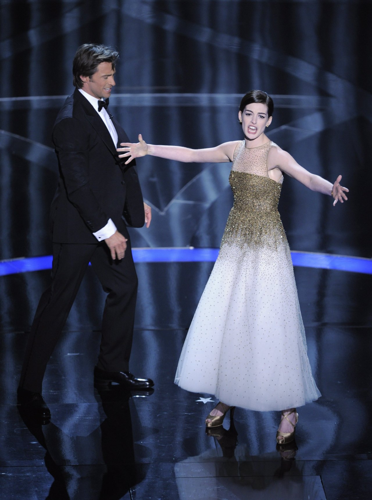 Anne Hathaway leaked wallpapers