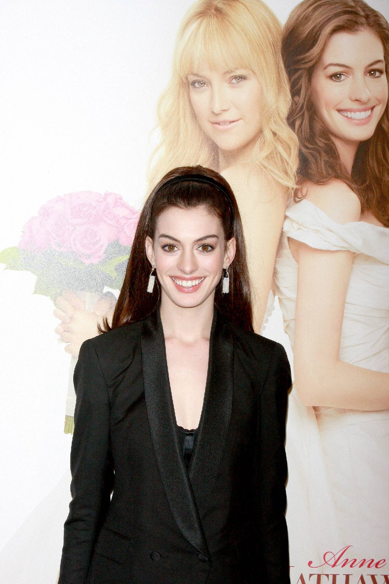 Anne Hathaway leaked wallpapers