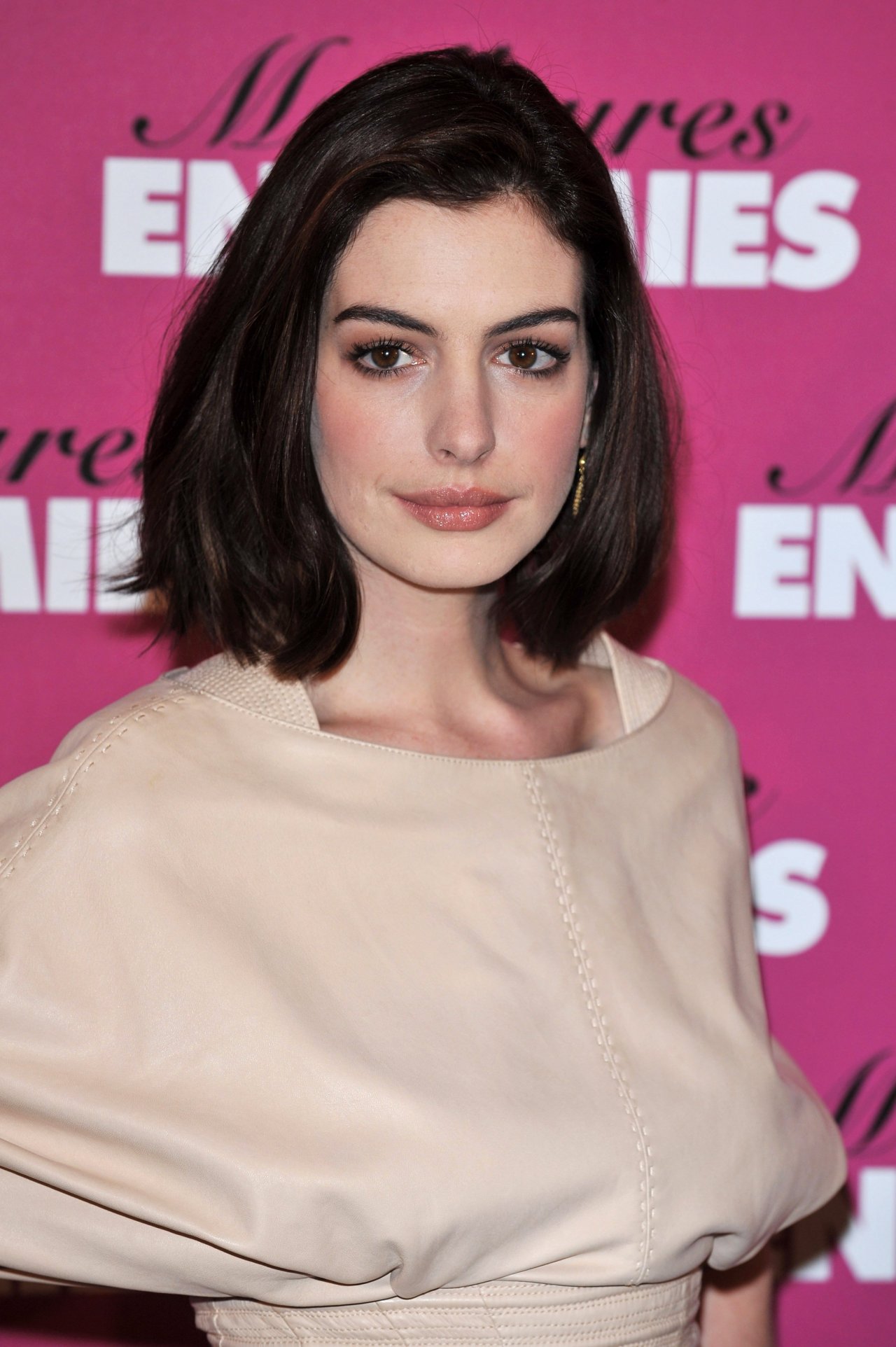 Anne Hathaway leaked wallpapers