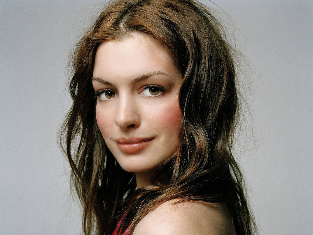 Anne Hathaway leaked wallpapers