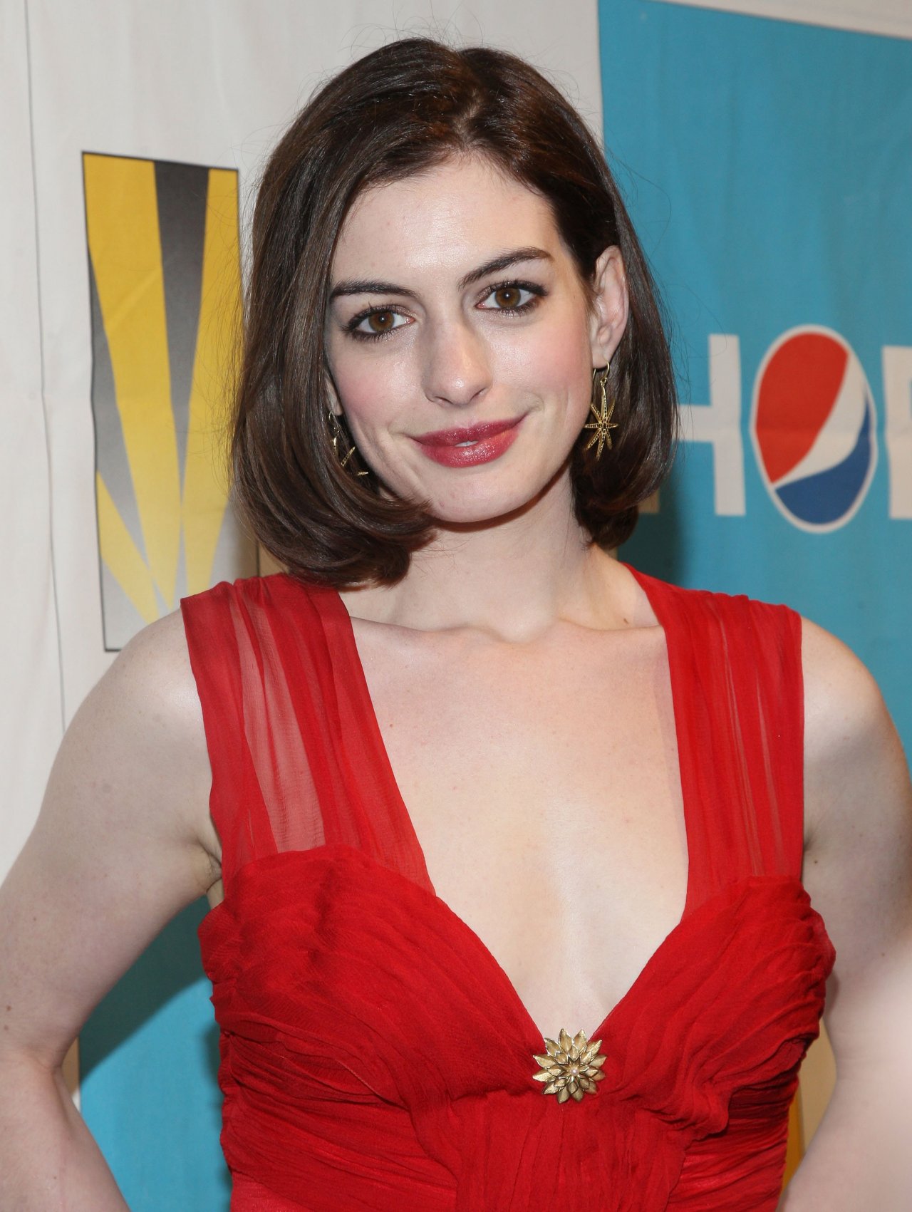 Anne Hathaway leaked wallpapers