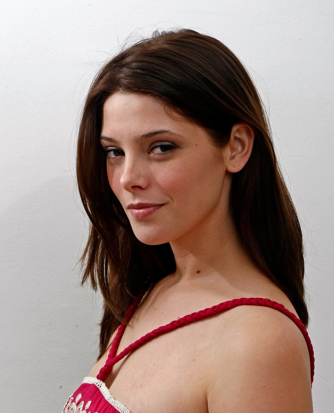 Ashley Greene leaked wallpapers