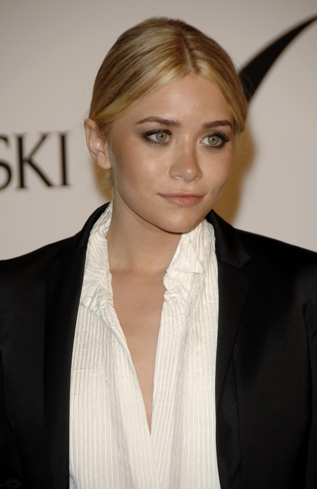 Ashley Olsen leaked wallpapers