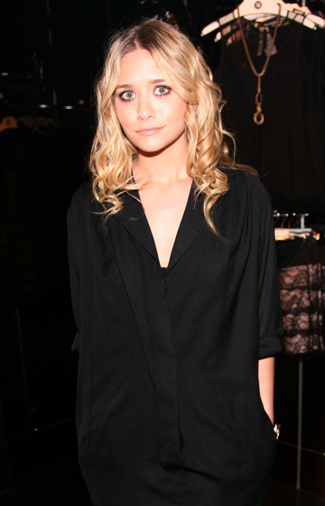 Ashley Olsen leaked wallpapers