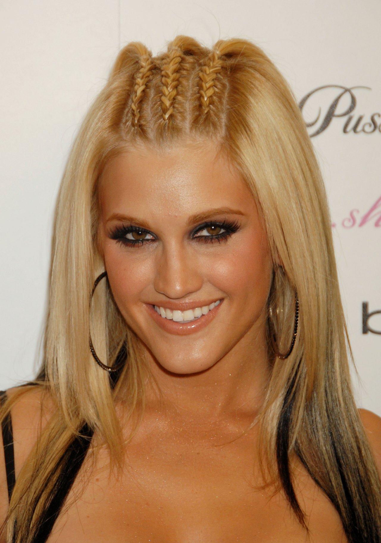 Ashley Roberts leaked wallpapers