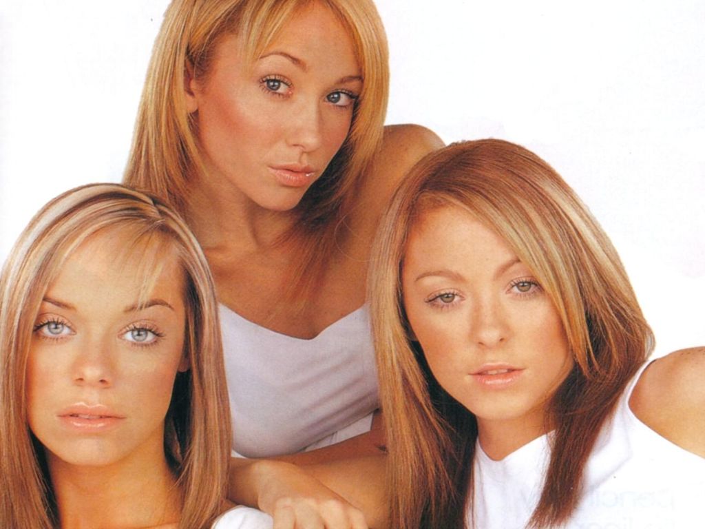 Atomic Kitten leaked wallpapers