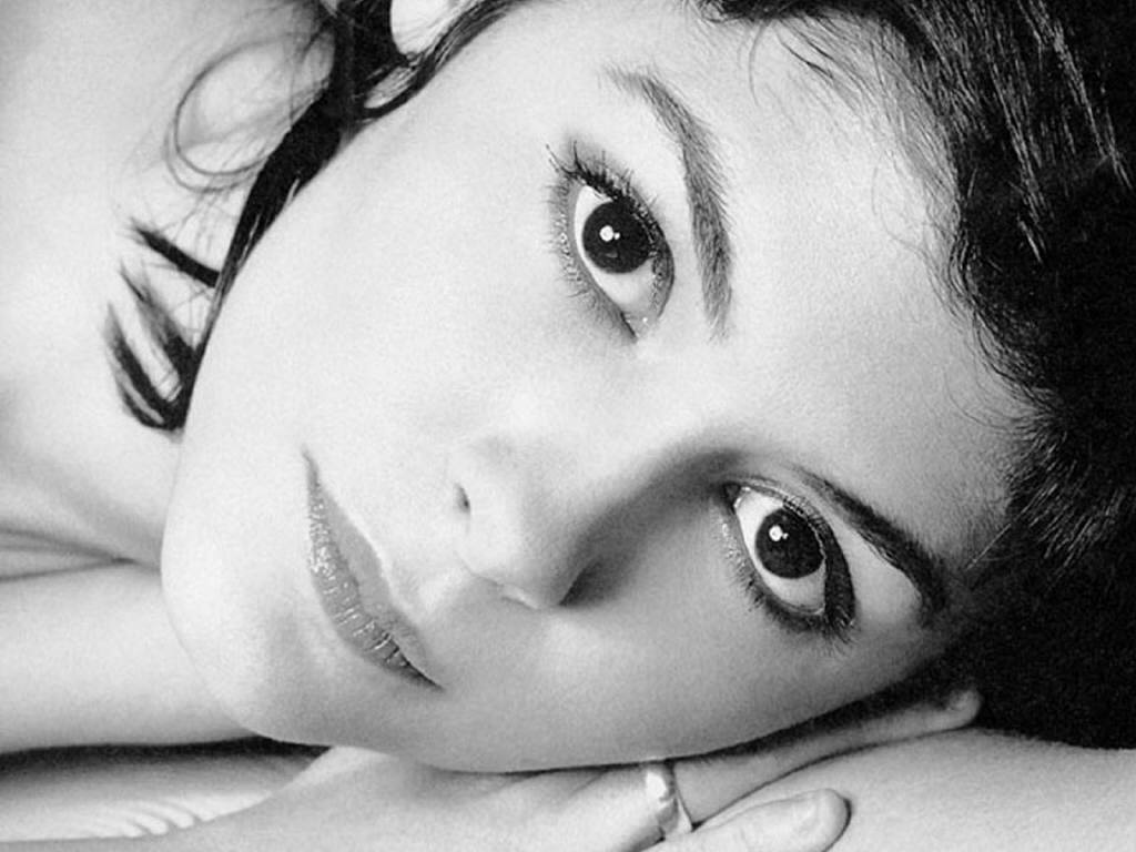 Audrey Tautou leaked wallpapers