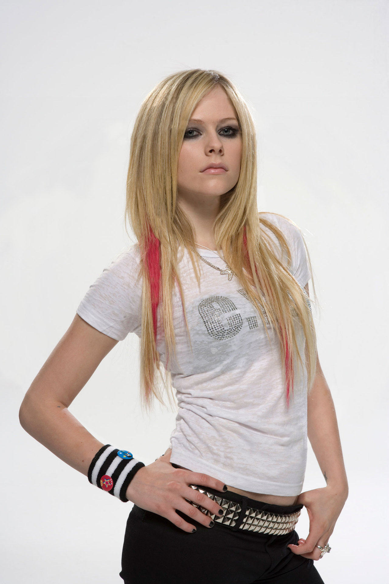 Avril Lavigne leaked wallpapers