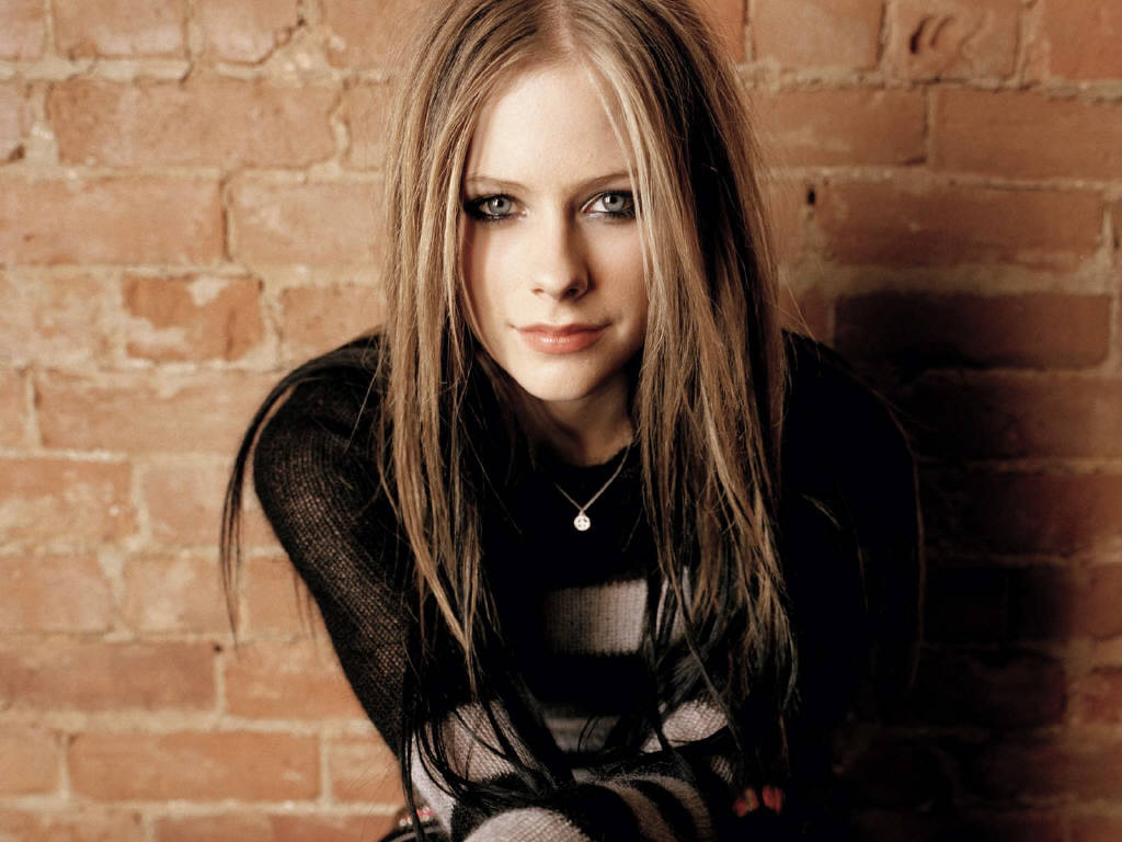 Avril Lavigne leaked wallpapers