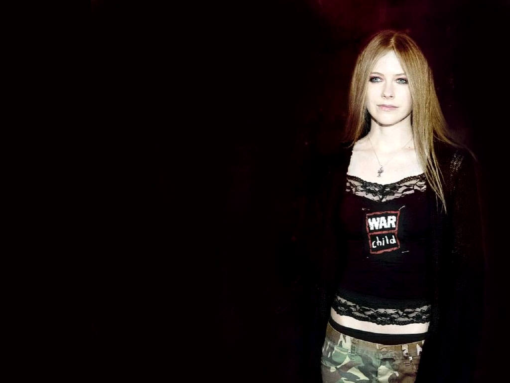 Avril Lavigne leaked wallpapers