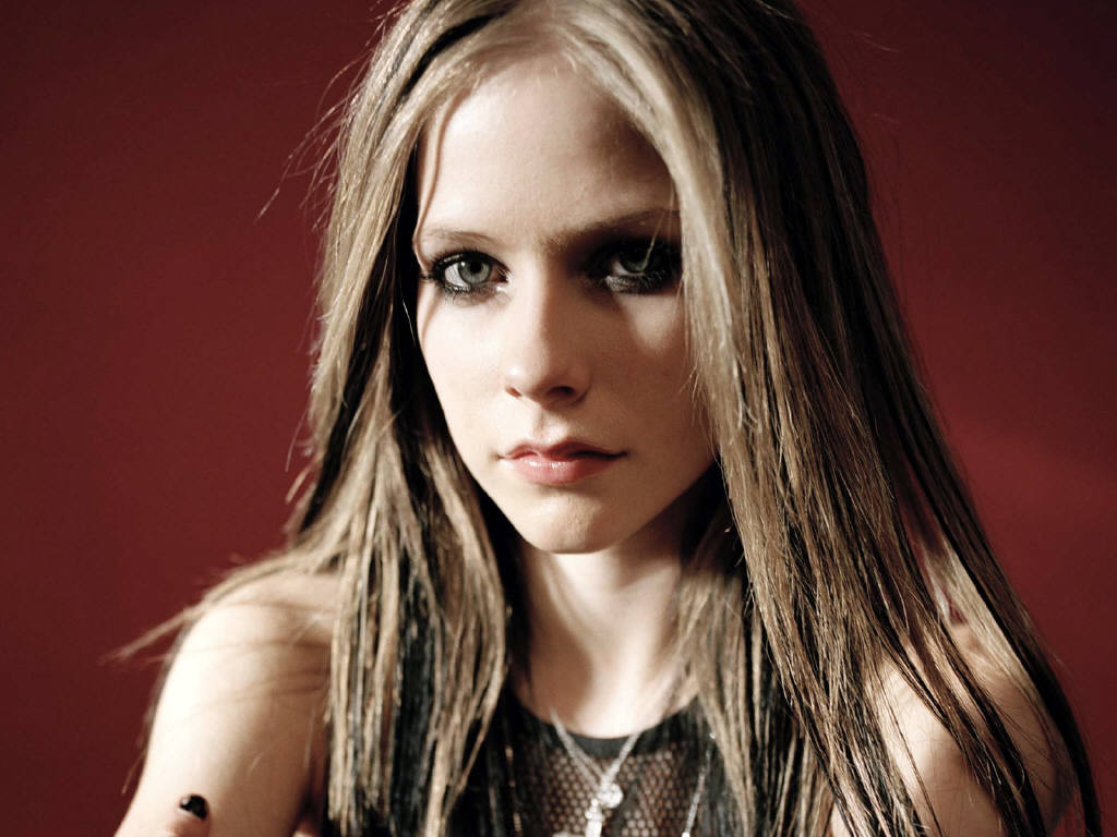 Avril Lavigne leaked wallpapers