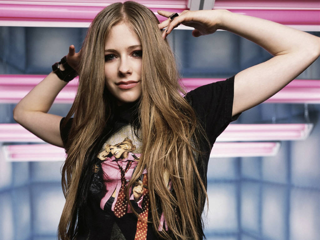 Avril Lavigne leaked wallpapers