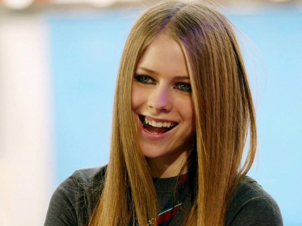 Avril Lavigne leaked wallpapers