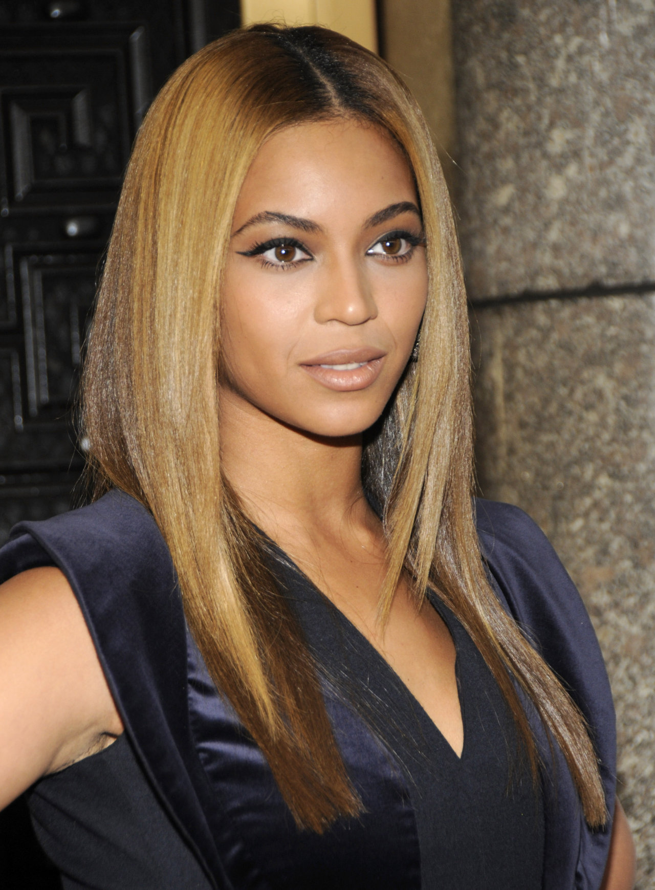 Beyonce Knowles leaked wallpapers