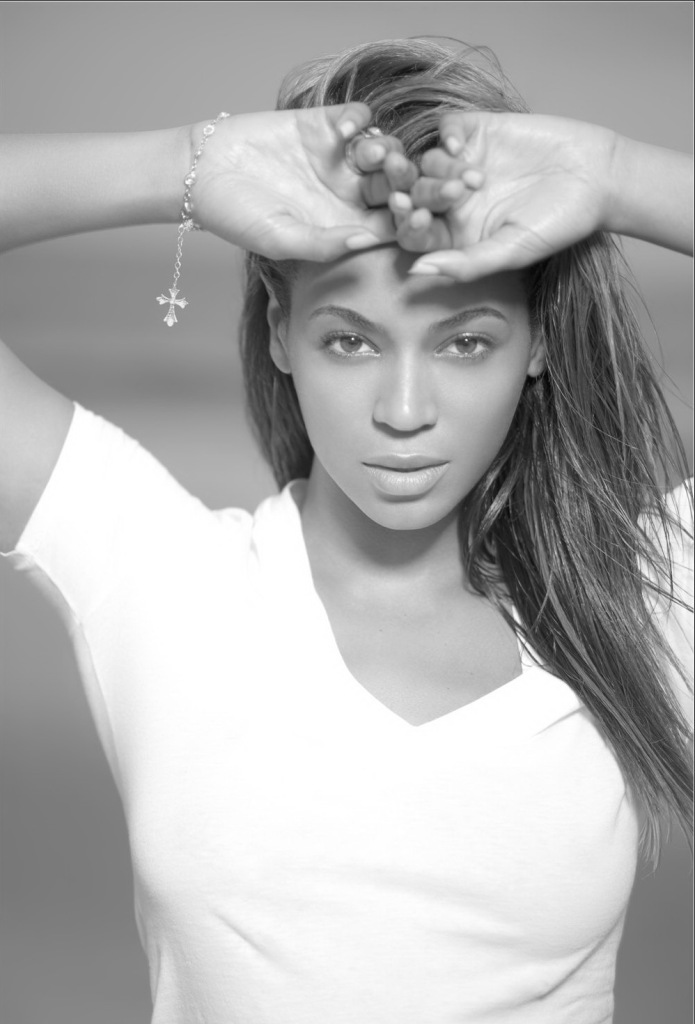 Beyonce Knowles leaked wallpapers