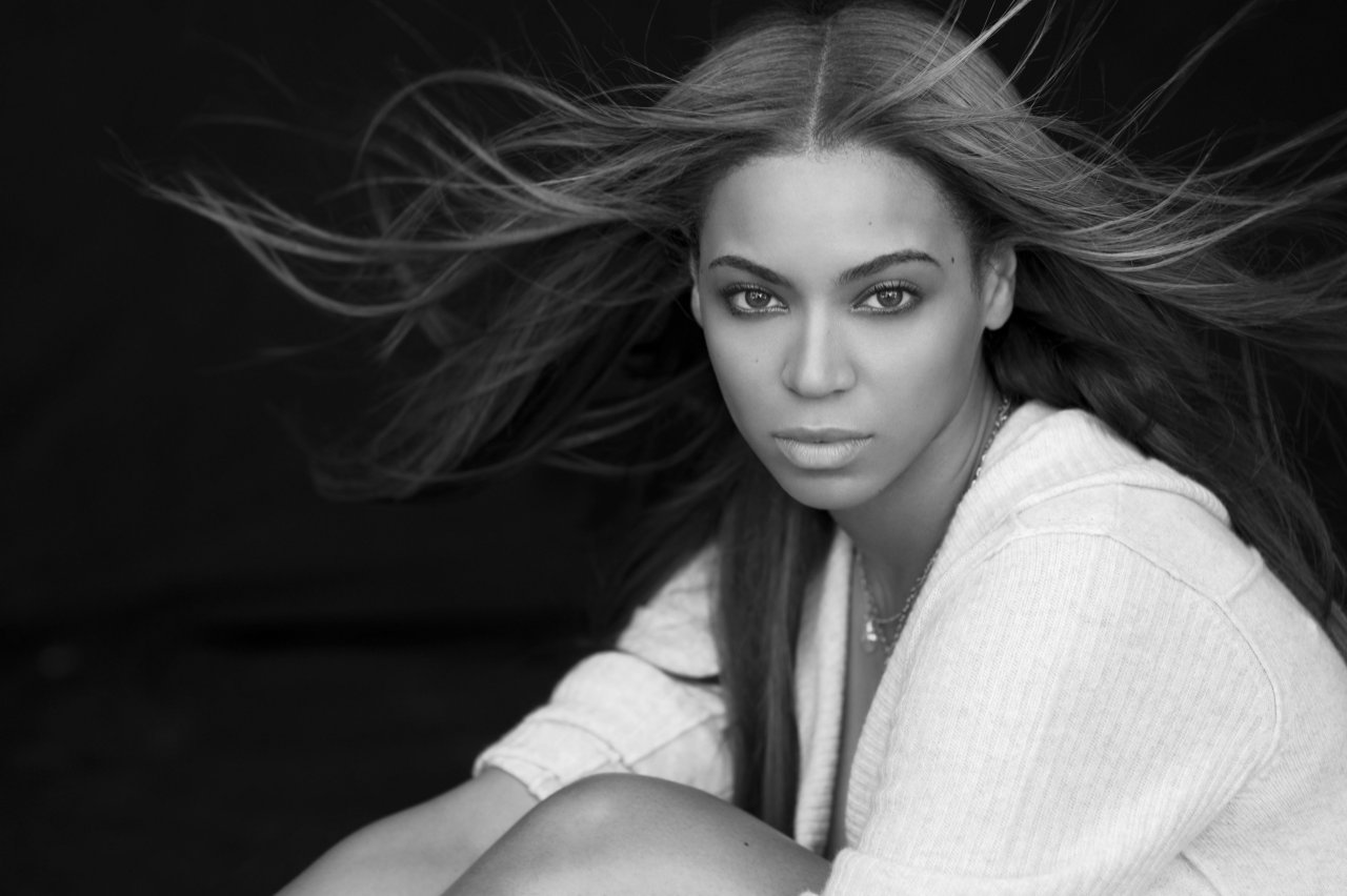 Beyonce Knowles leaked wallpapers