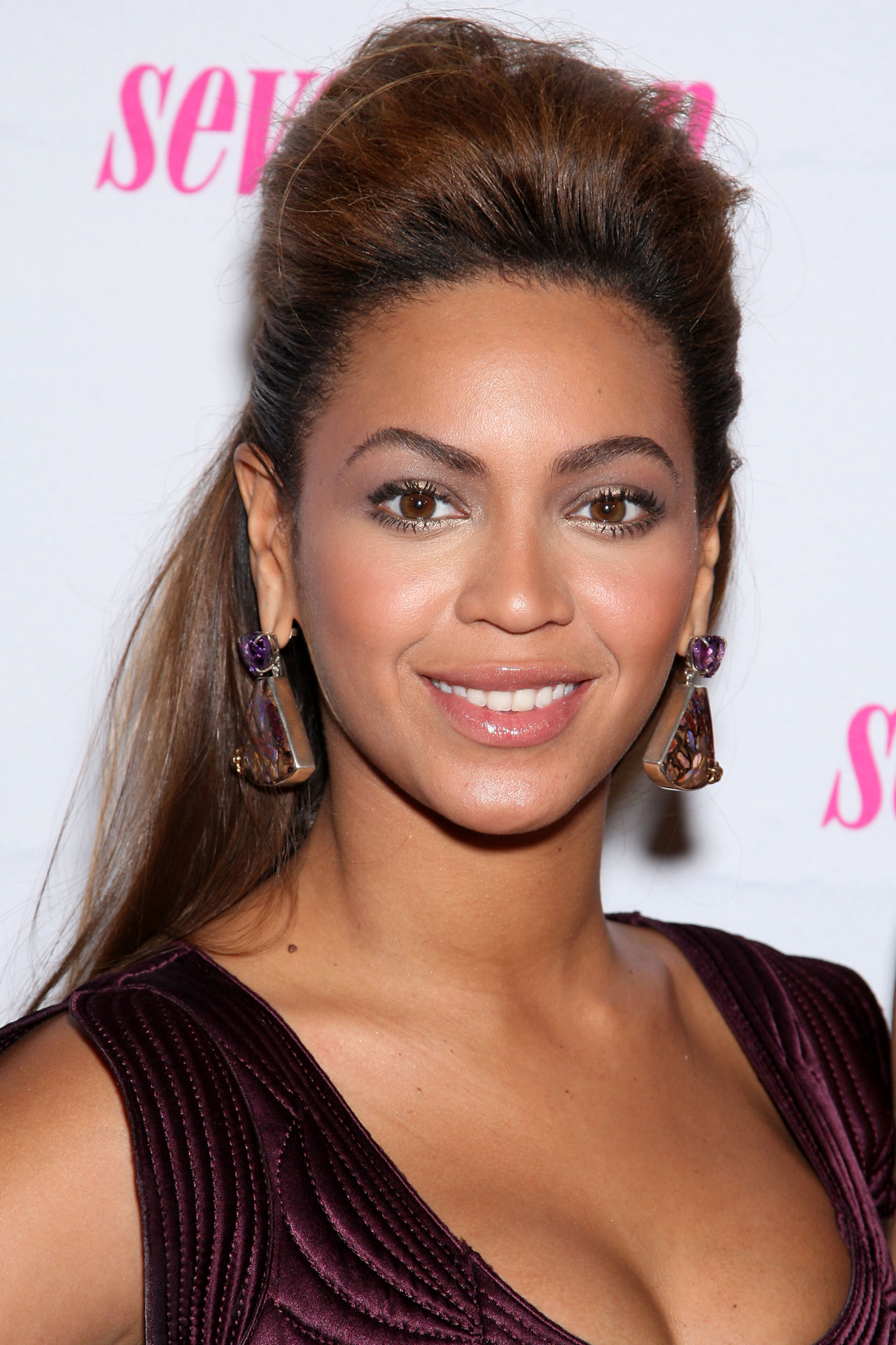 Beyonce Knowles leaked wallpapers