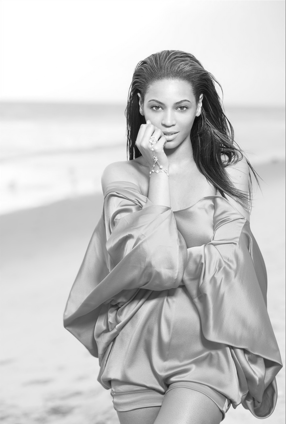 Beyonce Knowles leaked wallpapers