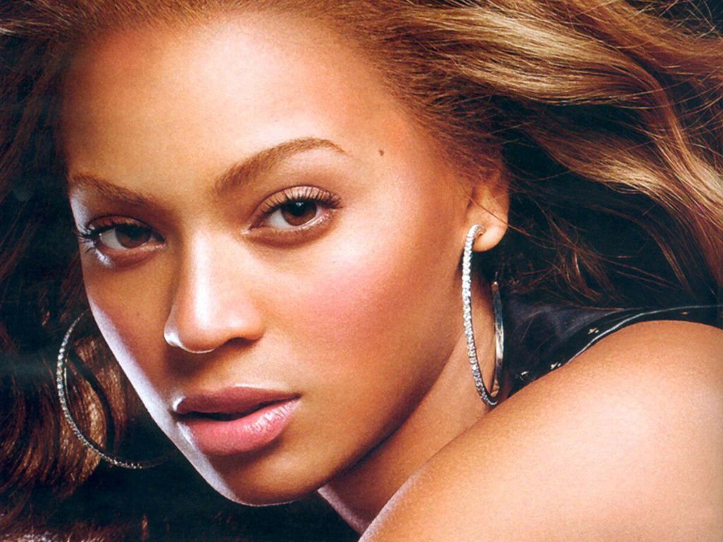 Beyonce Knowles leaked wallpapers