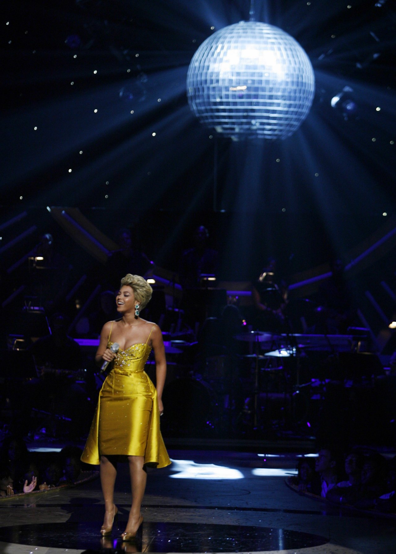 Beyonce Knowles leaked wallpapers