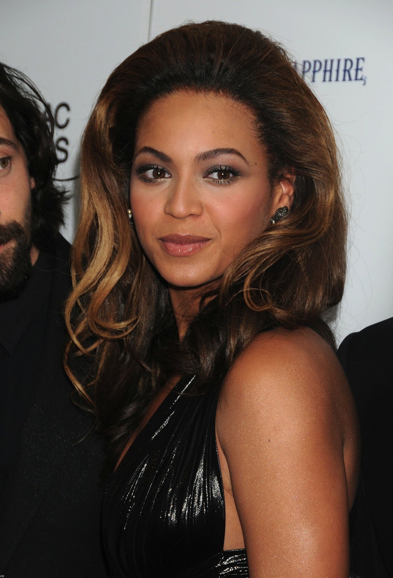 Beyonce Knowles leaked wallpapers