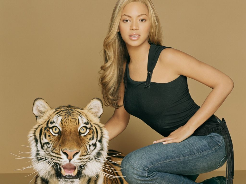 Beyonce Knowles leaked wallpapers