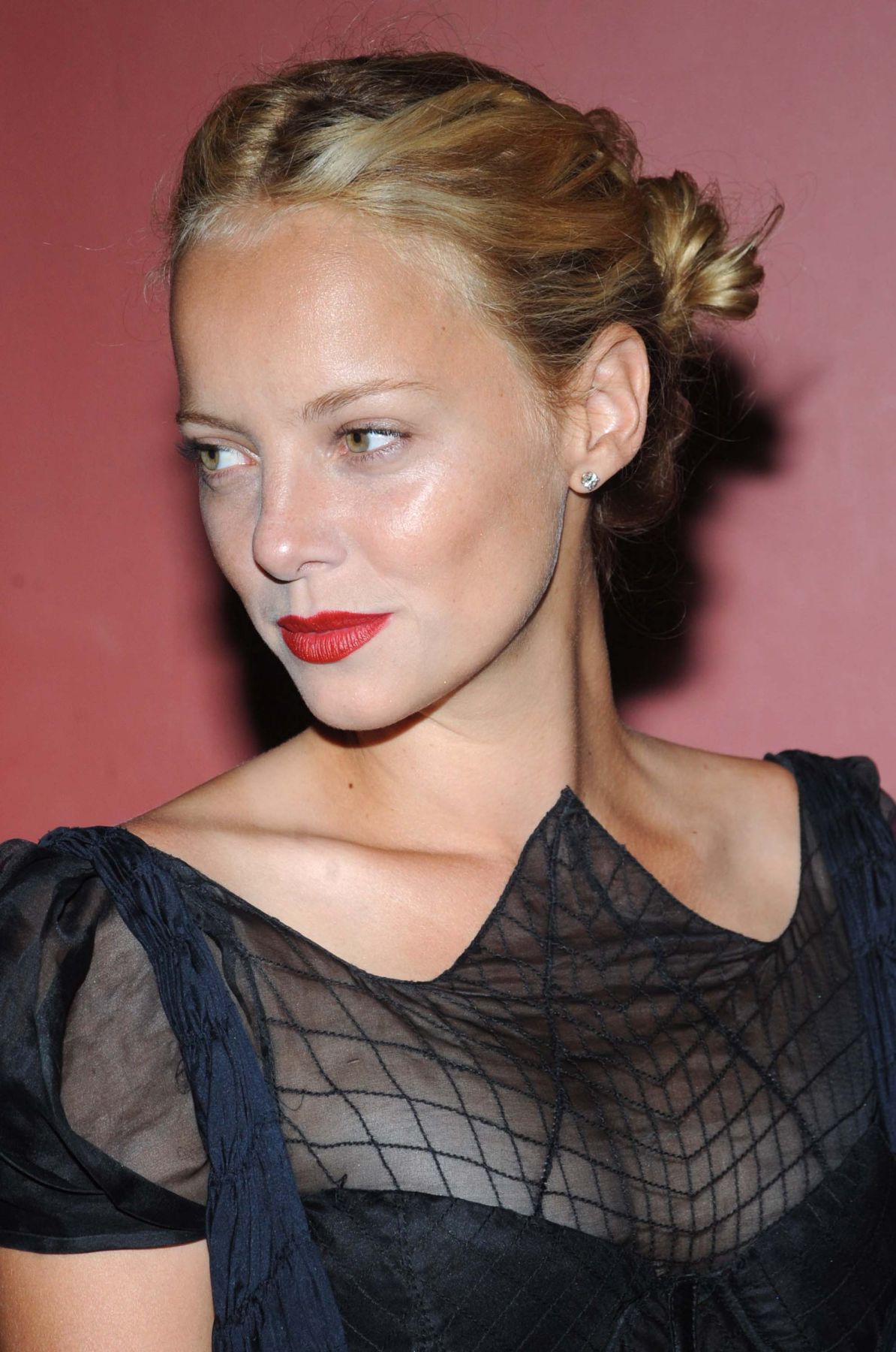 Bijou Phillips leaked wallpapers