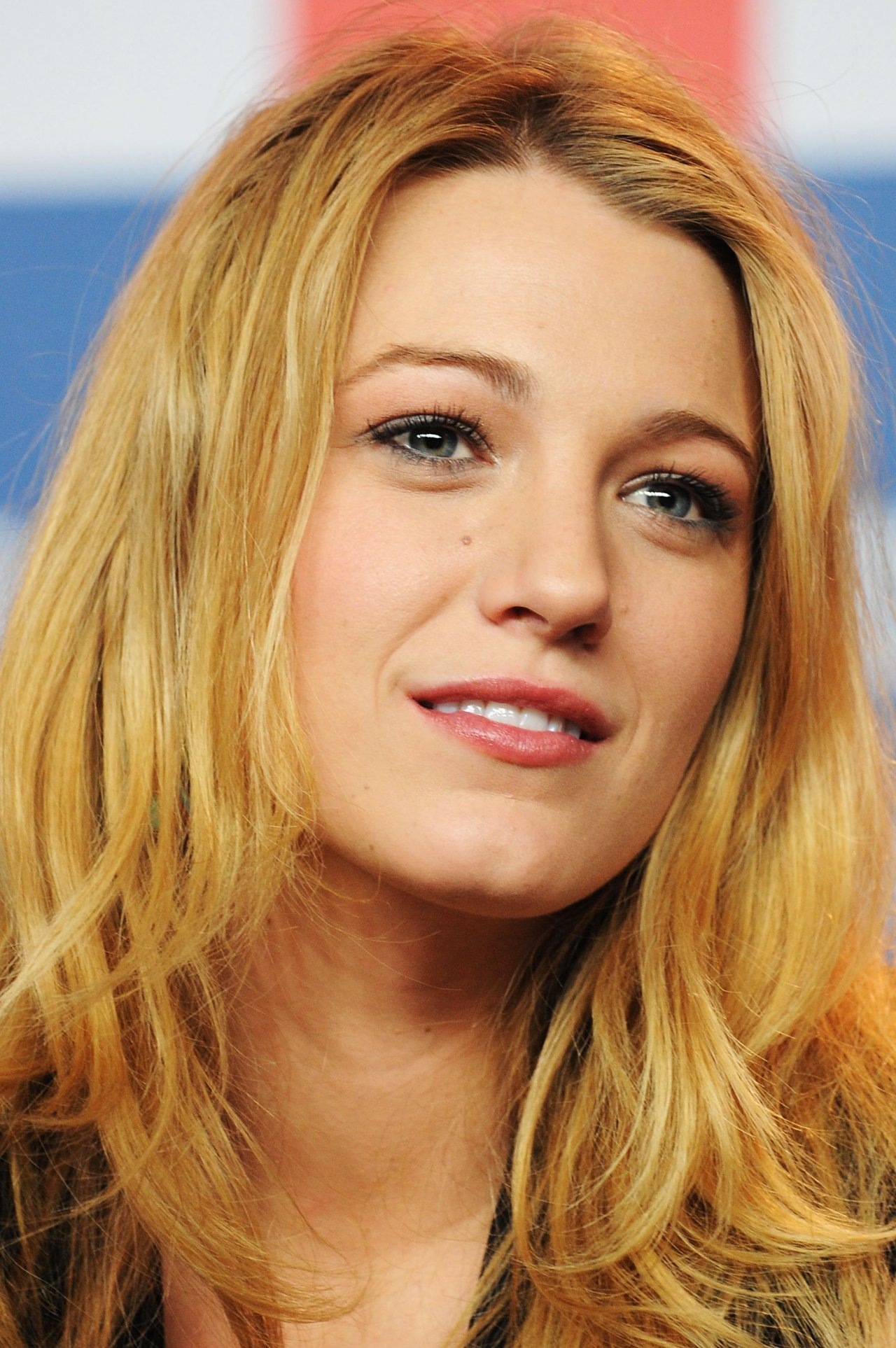 Blake Lively leaked wallpapers