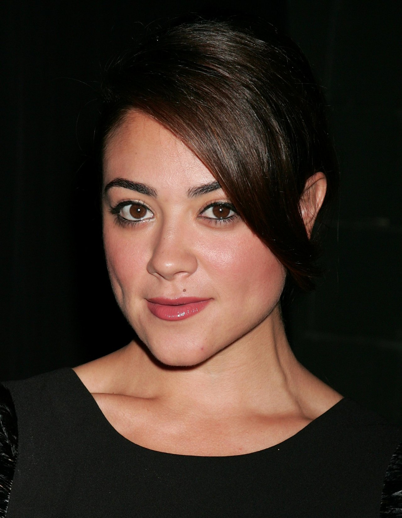 Camille Guaty leaked wallpapers