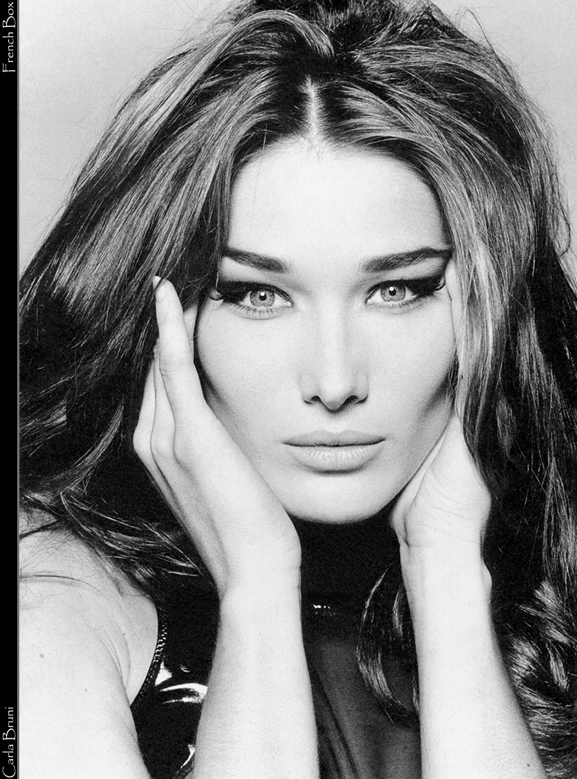 Carla Bruni leaked wallpapers