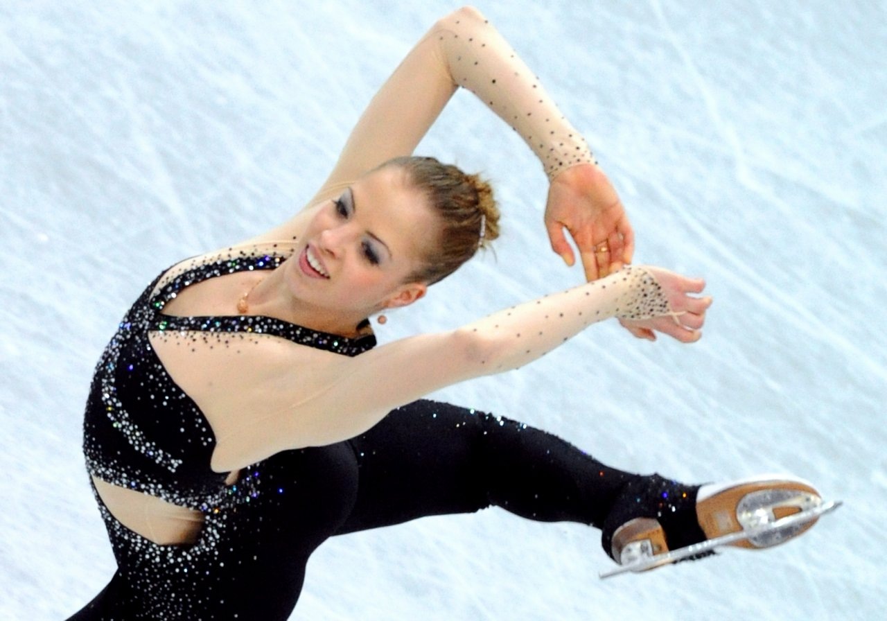 Carolina Kostner leaked wallpapers