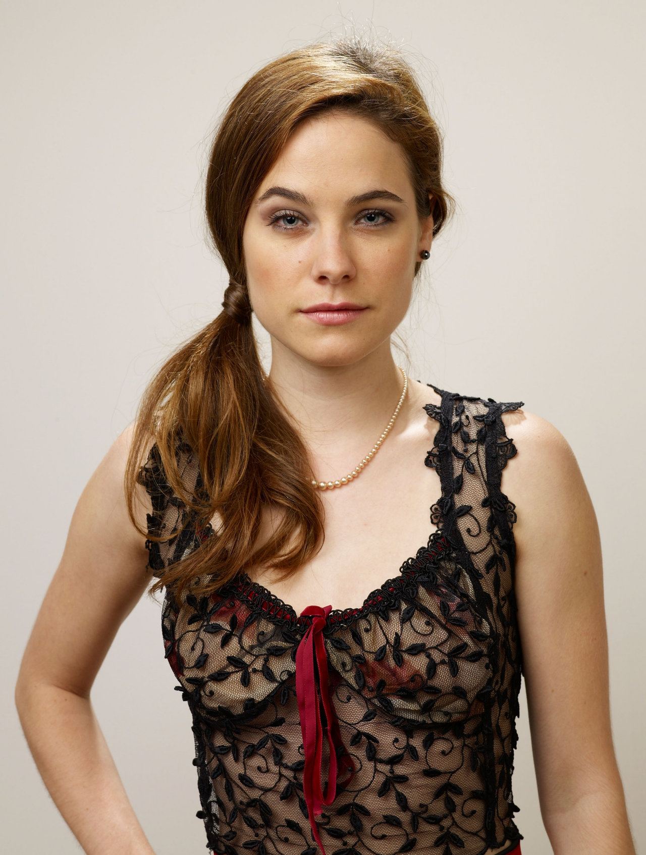 Caroline Dhavernas leaked wallpapers