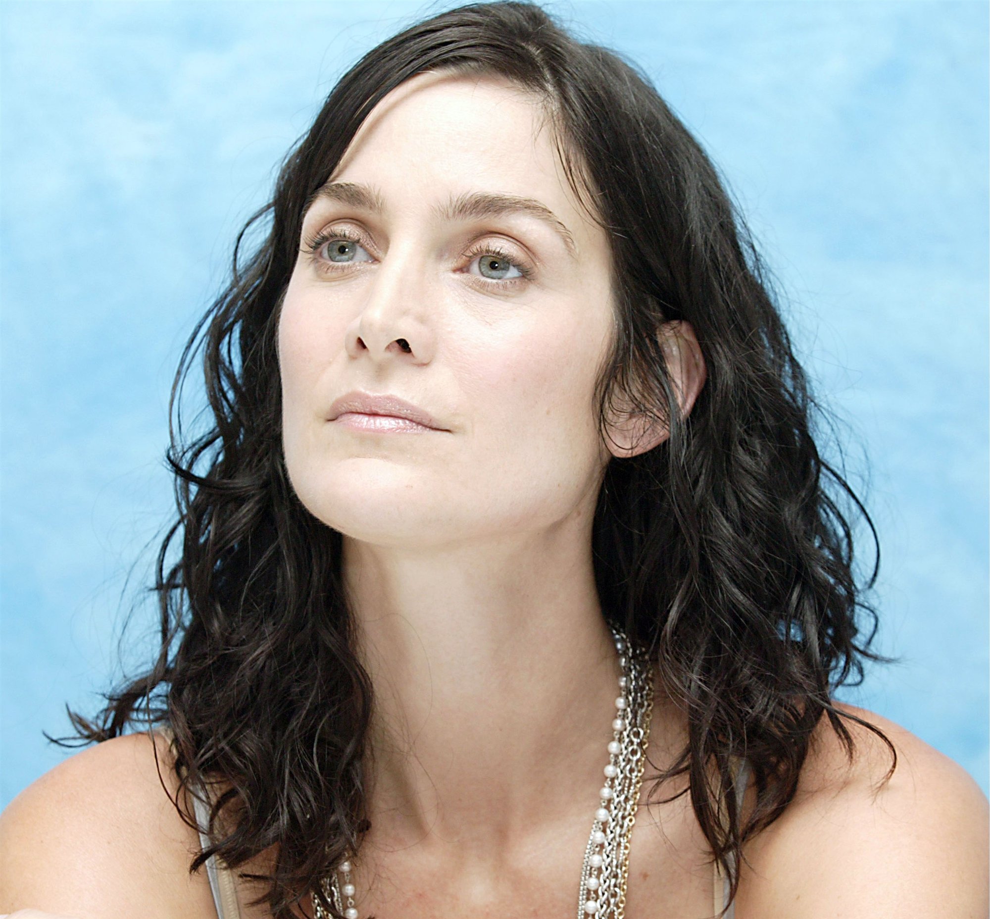 Carrie Anne Moss leaked wallpapers