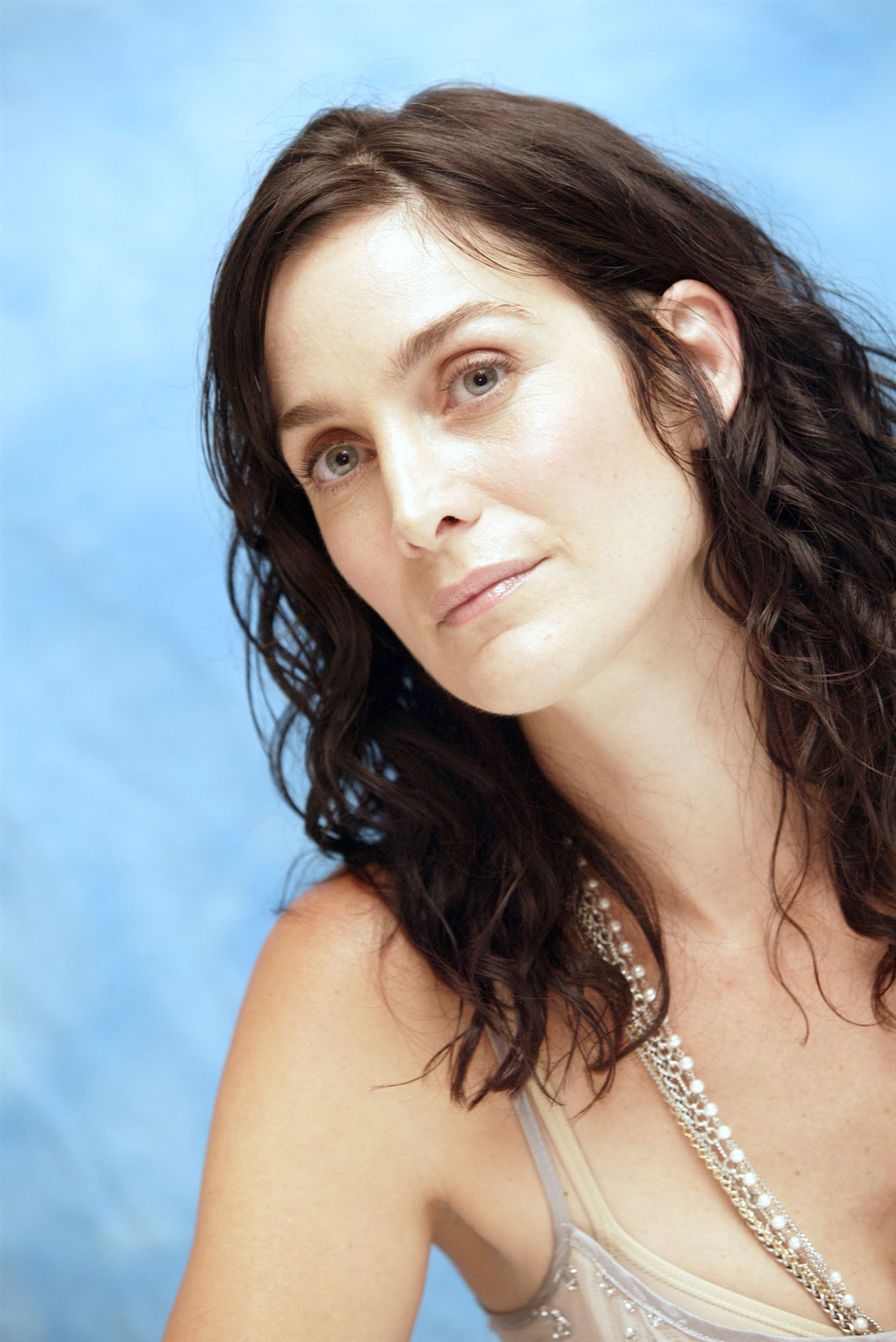 Carrie Anne Moss leaked wallpapers