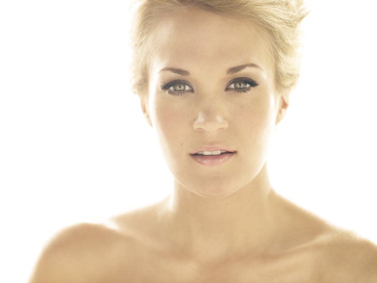 Carrie Underwood leaked wallpapers