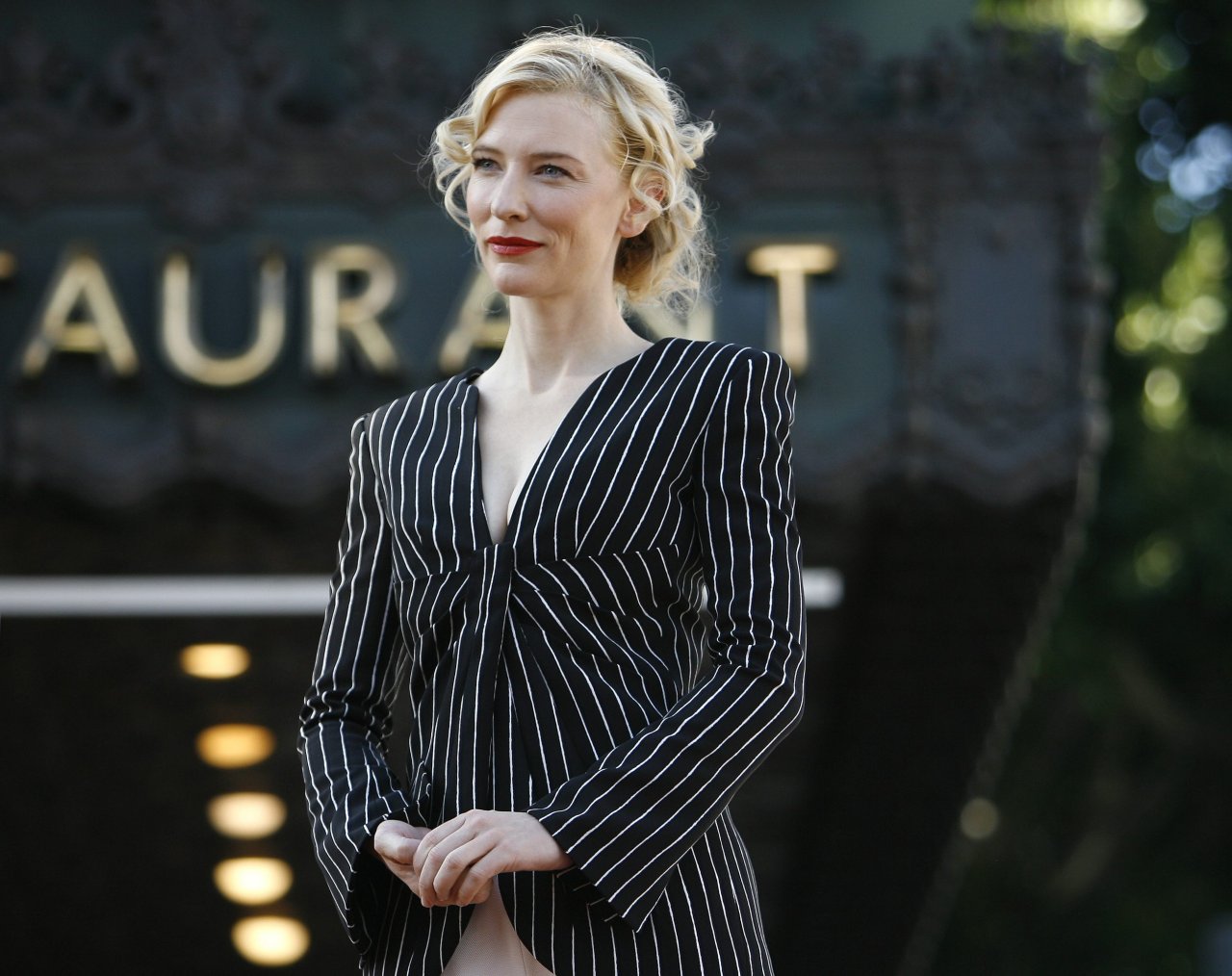 Cate Blanchett leaked photos. 