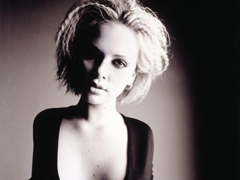 Charlize Theron leaked wallpapers