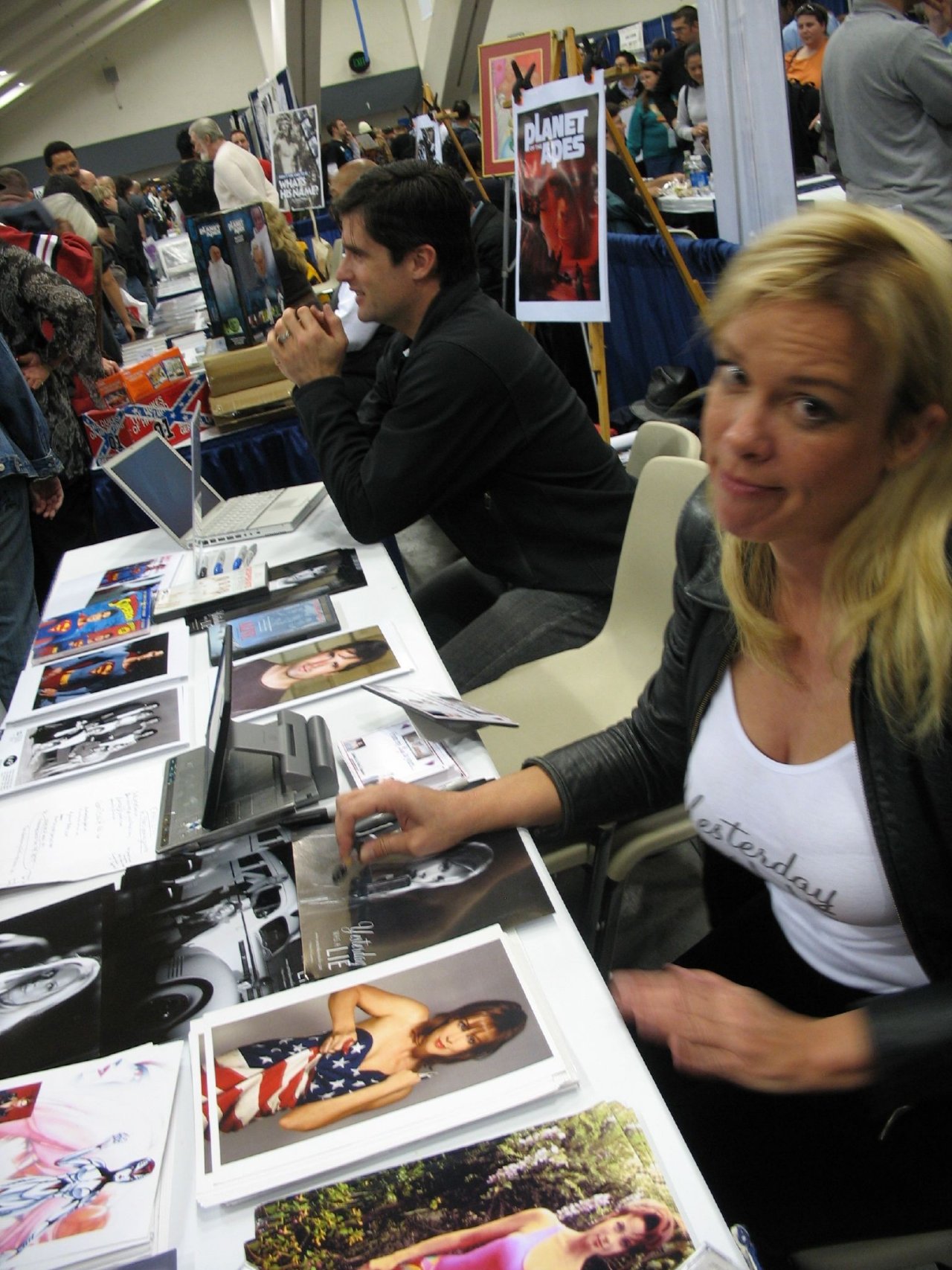 Chase Masterson leaked wallpapers