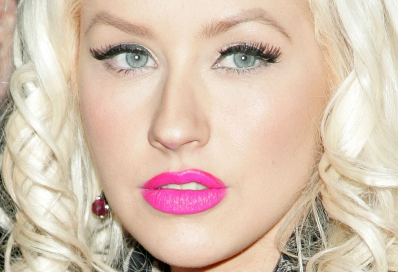 Christina Aguilera leaked wallpapers