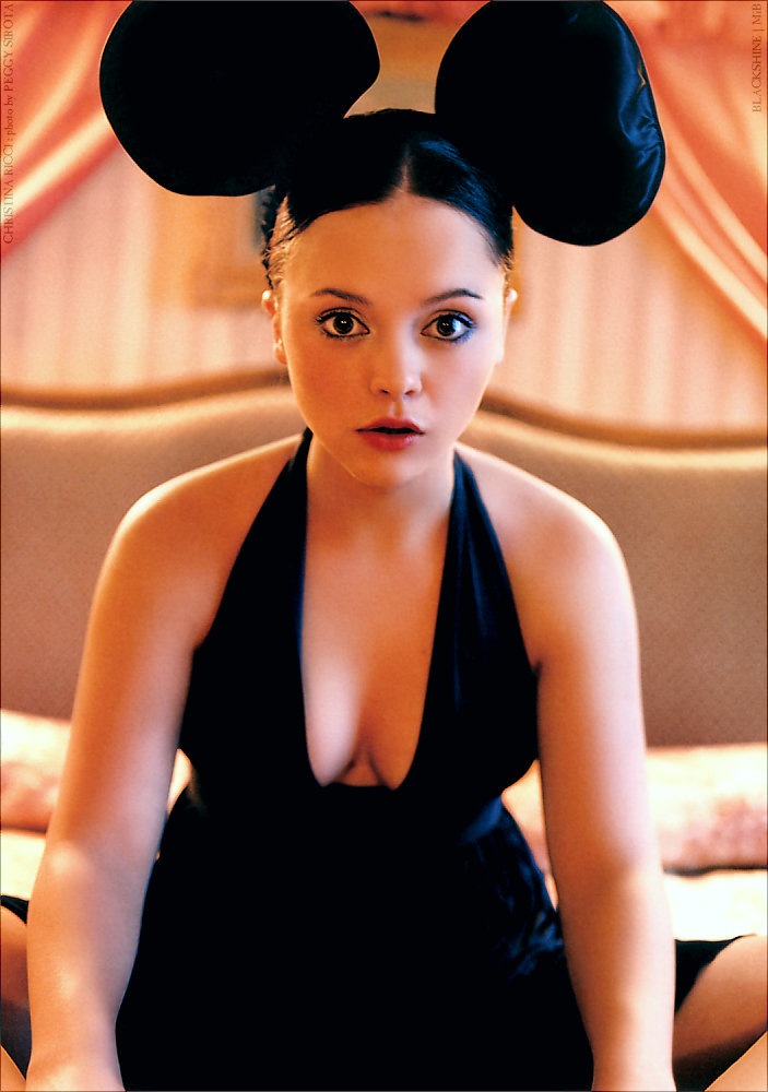 Christina Ricci leaked wallpapers