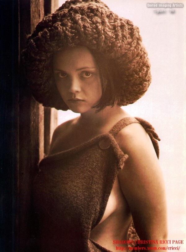 Christina Ricci leaked wallpapers