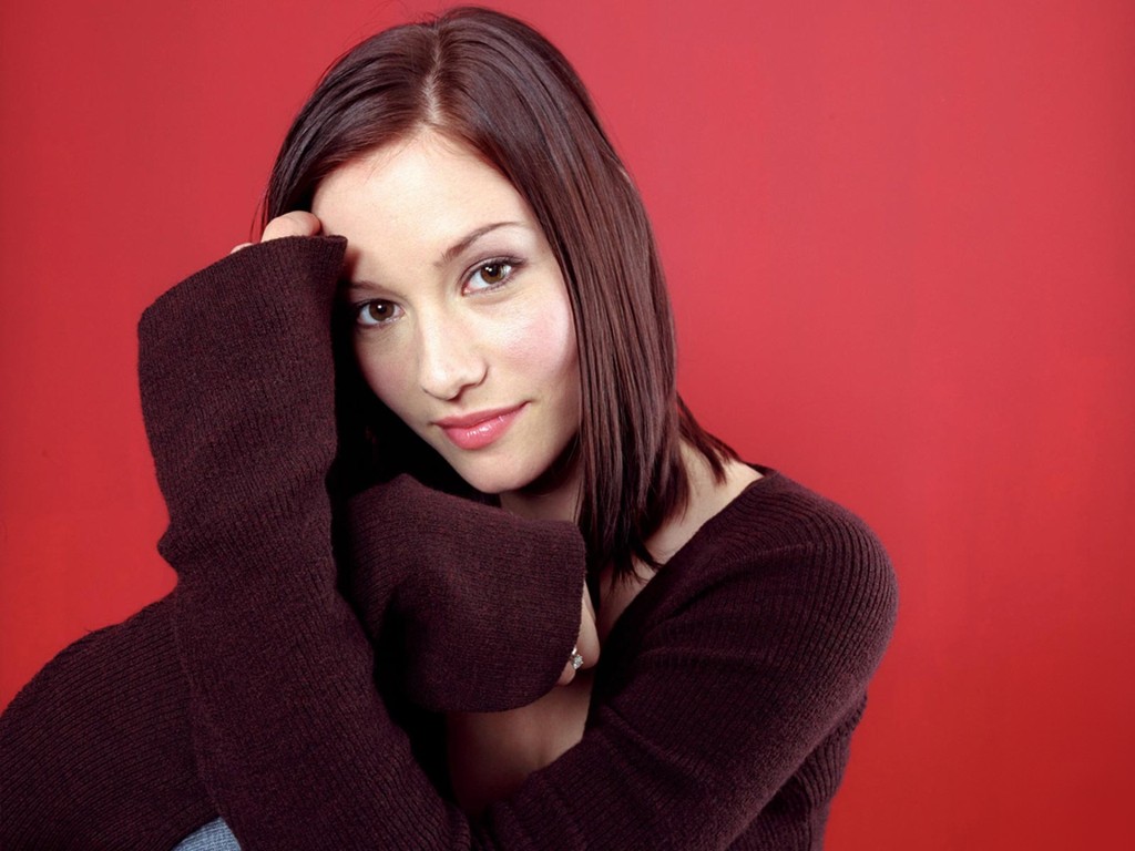 Chyler Leigh leaked wallpapers