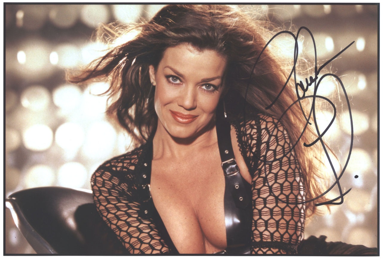 Claudia Christian leaked wallpapers